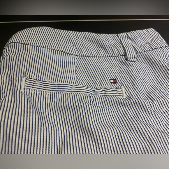 Tommy Hilfiger Size 14 Teens / Blue and White lines short - Picture 2 of 5